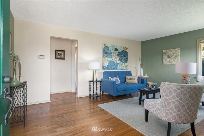 Building Photo - 9227 18th Ave SW