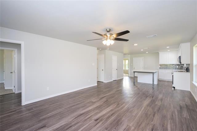 Building Photo - 103 3rd St