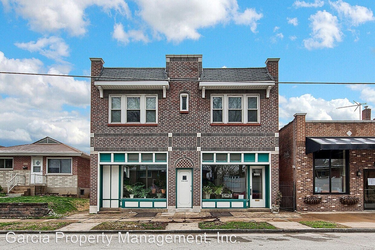 Primary Photo - 3261 Ivanhoe Ave