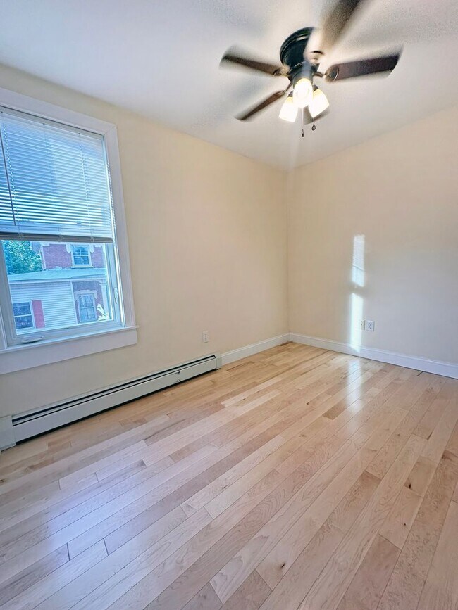 Foto del edificio - 207 S Union St