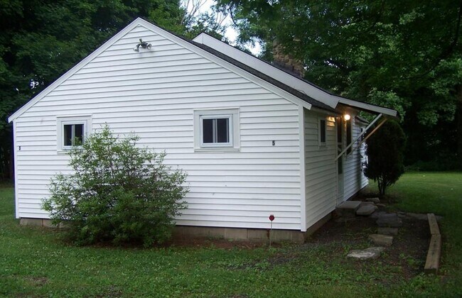 Side of Cottage - 5 N Sawyer Hill Rd