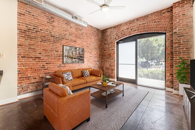 Foto del edificio - Mayton Transfer Lofts