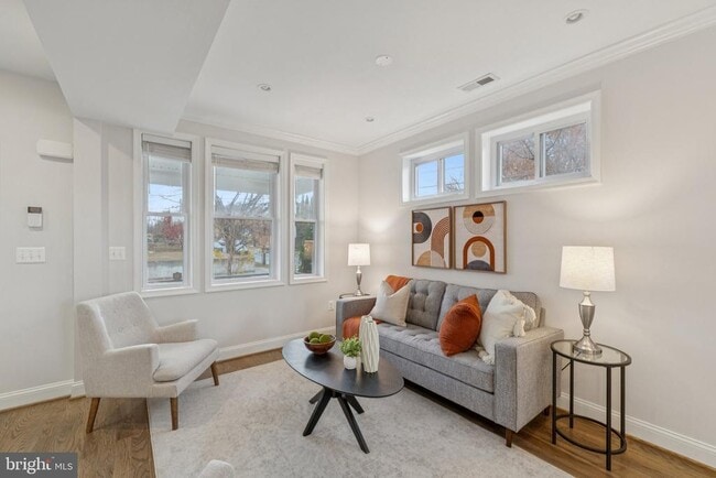 Foto del edificio - 5629 8th St NW