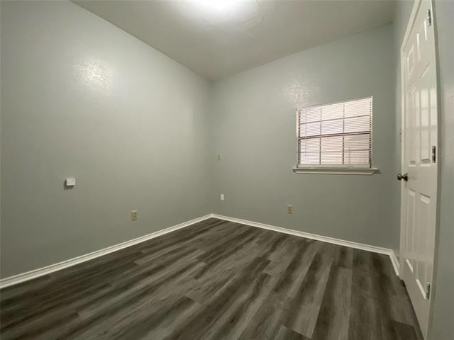 Building Photo - 2313 Roanoke Cir