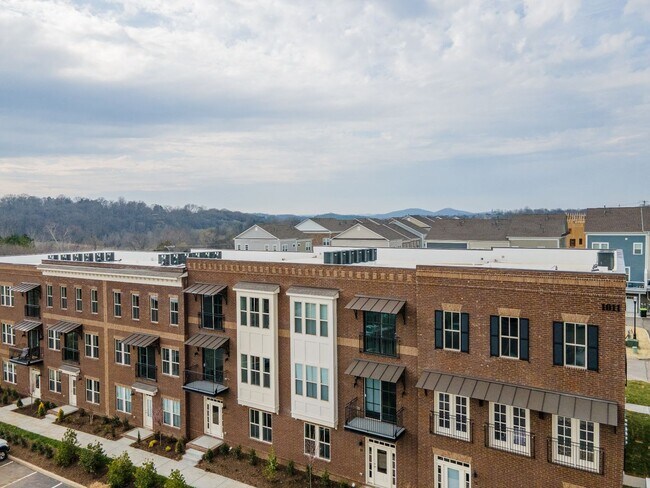 Building Photo - 2022-BUILT BURKITT COMMONS CONDO WALKABLE ...
