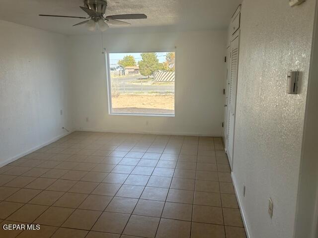 Foto del edificio - 5028 Blue Ridge Dr