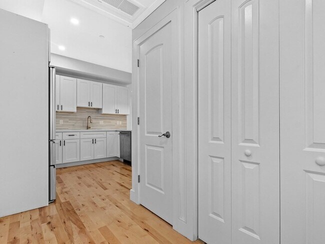 Building Photo - 178 Washington Ave