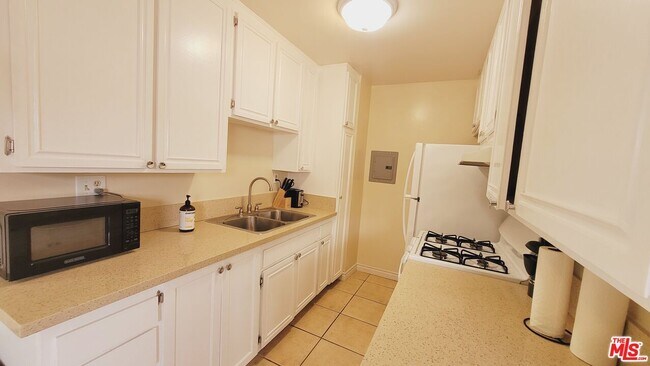 Foto del edificio - 818 7th St