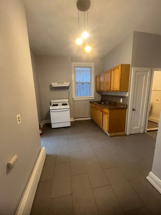 333 E Jersey St Unit 1A, Elizabeth, NJ 07206 Apartments in Elizabeth