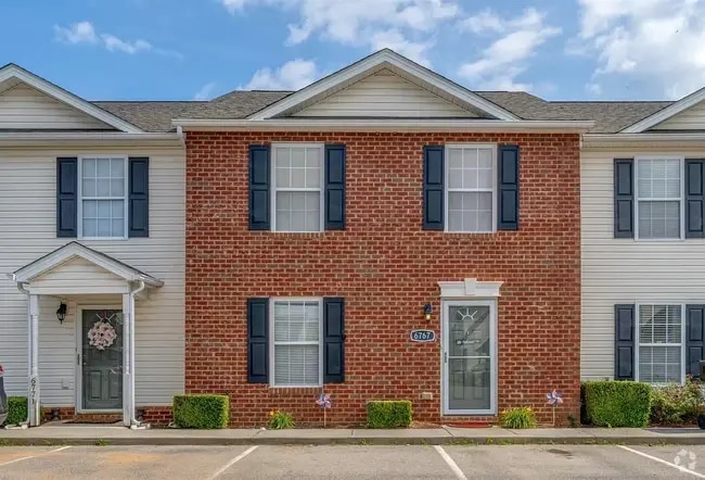 Building Photo - 6767 Woodcreeper Drive