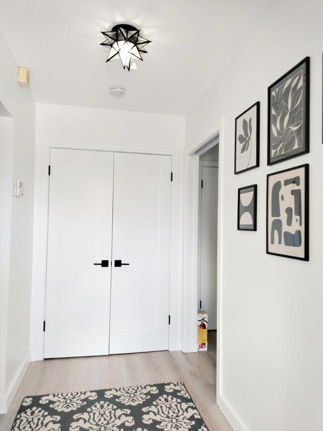 Foto del edificio - 509 N Lakeside Dr