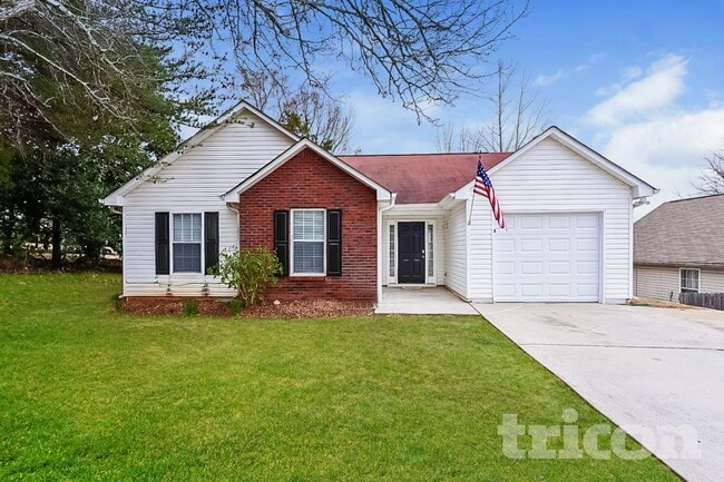 Building Photo - 10635 Pine Forest Ln
