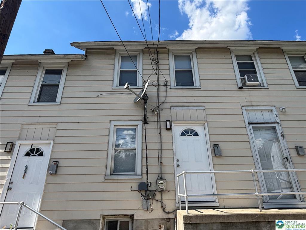 Primary Photo - 143 W 17th St