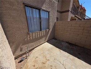 Building Photo - 4300 N Lamont St