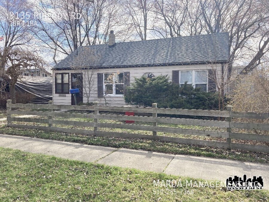 Primary Photo - CHARMING 2 BED/1BATH BUNGALOW W/ POOL + UTILITIES