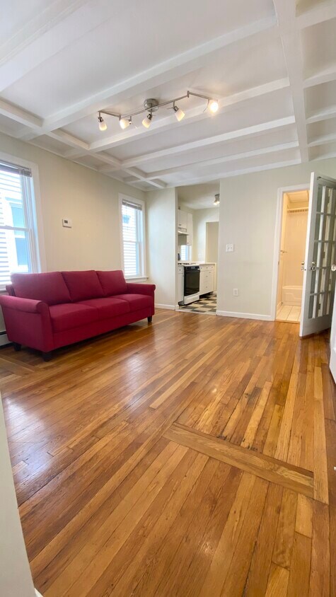 Foto principal - 94 Old Colony Ave