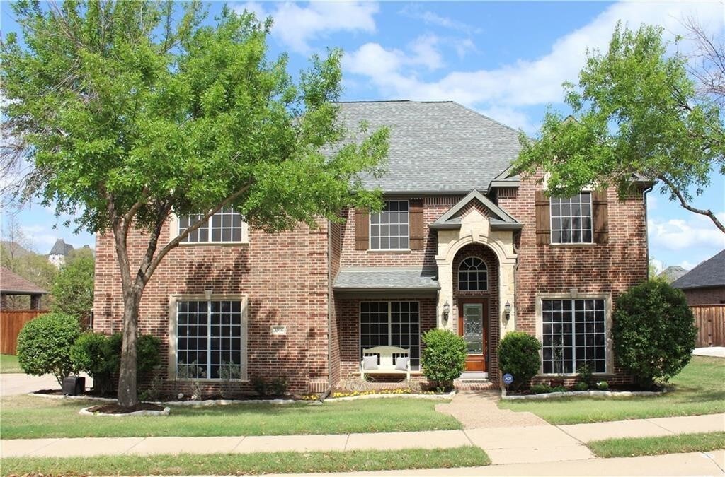 Primary Photo - 3316 Castlewood Blvd