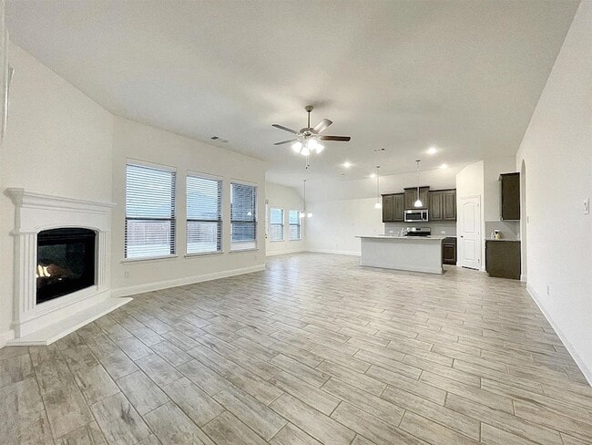 Building Photo - 3016 Bobcat Dr