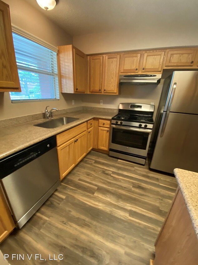Primary Photo - 3 br, 2 bath House - 32 Laiken Ct