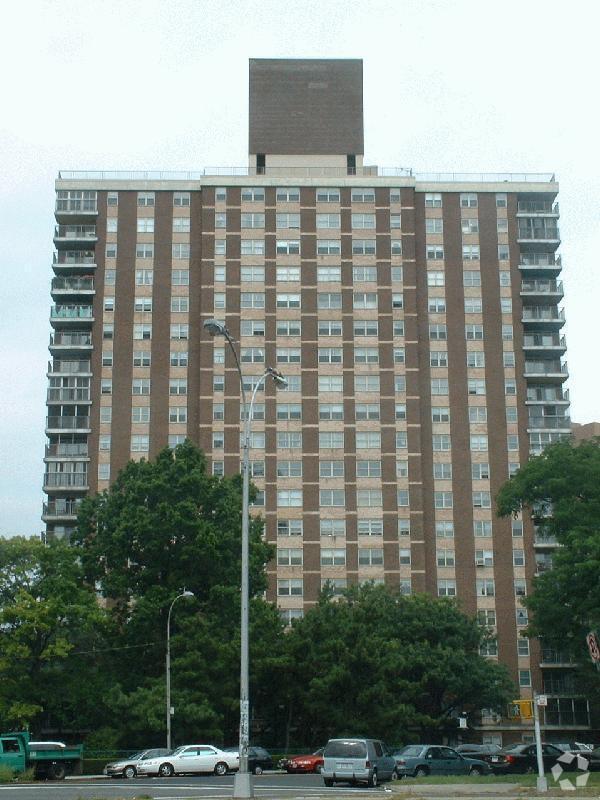 View from the east - Amalgamated Co-op Towers