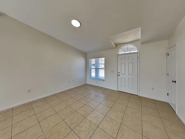 Building Photo - 374 Willow Song Ct