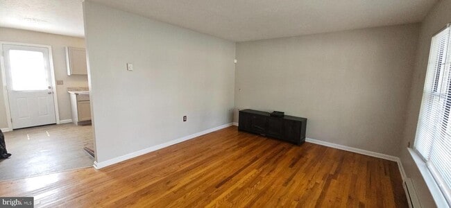Foto del edificio - 103 Little River Dr