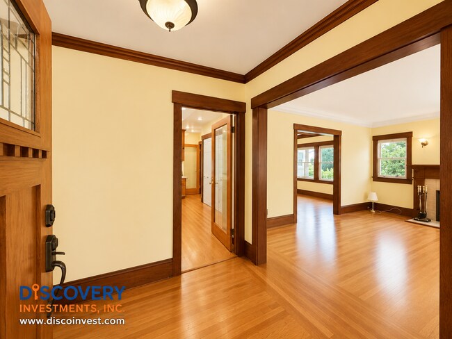 Foto del edificio - Sophisticated and Spacious Piedmont Craftsman Home