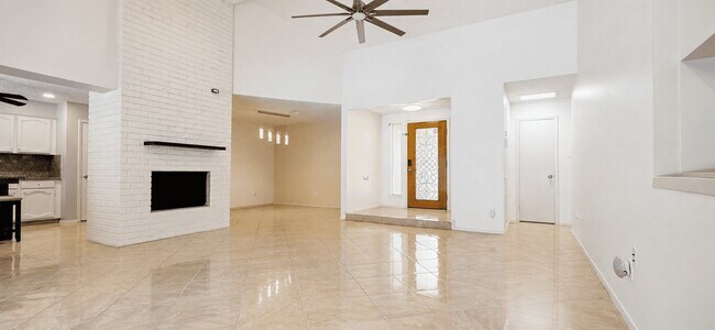 Building Photo - 13914 Bonnington Dr