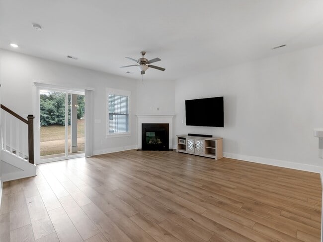 Photo - 11 Alkanet Way Apartment