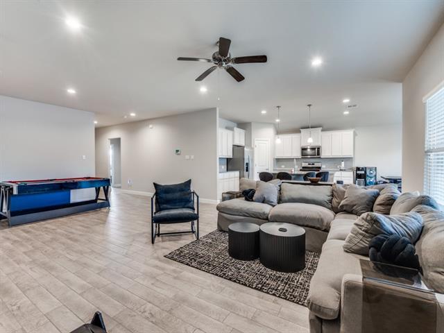 Building Photo - 1202 Quartzite St