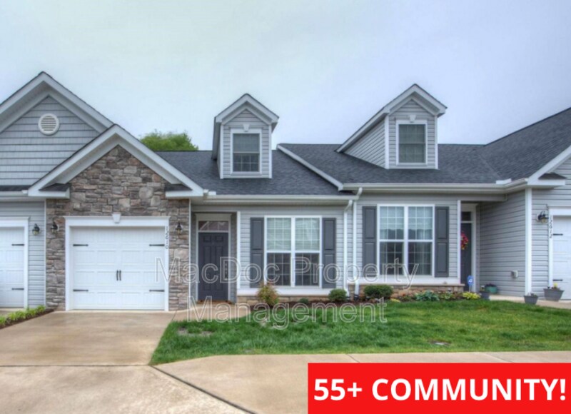 Primary Photo - 12610 River Crossing Way