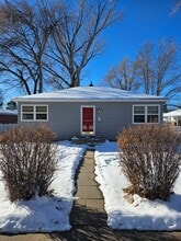 Building Photo - 4317 Meadowwood Dr