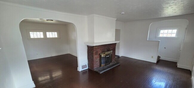 Foto del edificio - "Ready Now - 1368 Sq Ft of Comfort!"