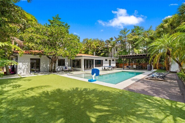 Foto del edificio - 7831 SW 54th Ct