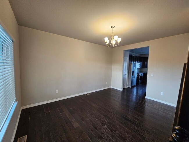 Building Photo - Fully Finished Corner-Lot Home with Mountain Views in Meridian Ranch!