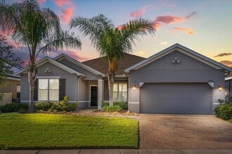 Building Photo - 3925 Green Sabal Dr