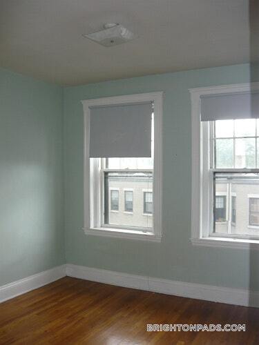 Foto del edificio - 1572 Commonwealth Ave