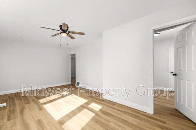 Building Photo - 1410 Saint Bernadette Lane