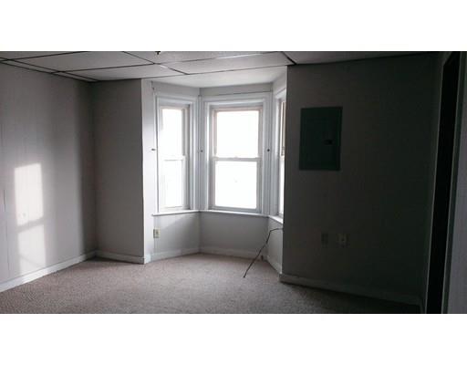 Building Photo - 105 Mechanic St