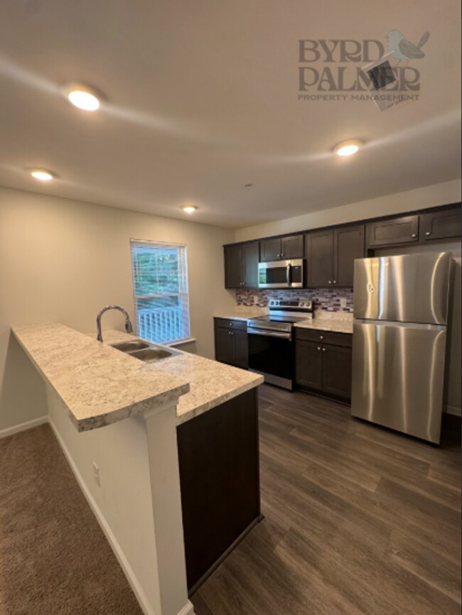Foto del edificio - 66 Turningstone Boulevard