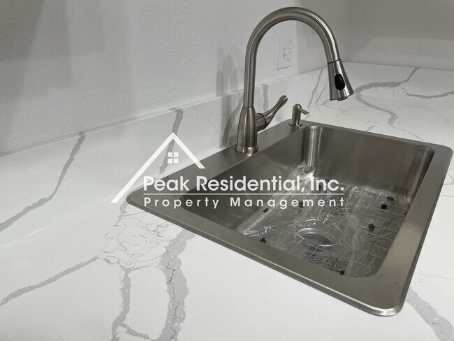 Foto del edificio - 2 br, 2 bath House - 3350 Meadow Way