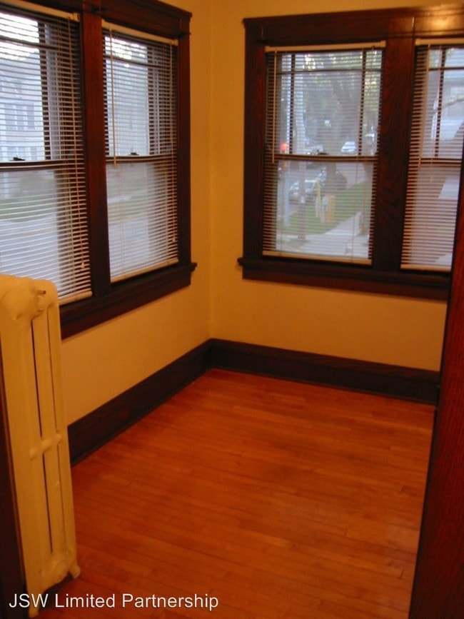 Building Photo - 302 Norris Ct