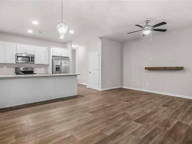 Building Photo - 3181 Meadowstone Ln SW