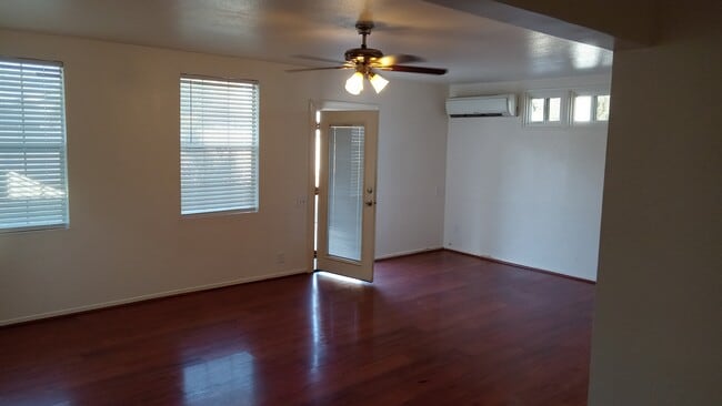 Foto del edificio - Desert Palms Community