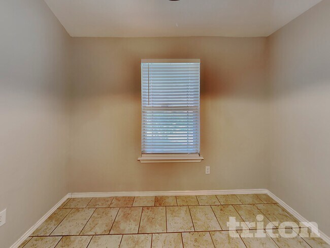 Foto del edificio - 6411 Candlepass Dr