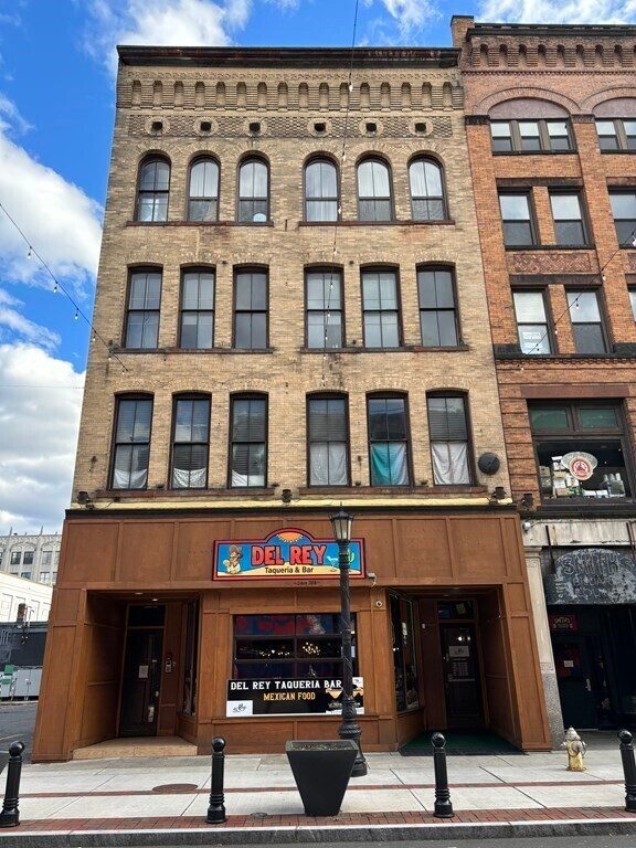 Primary Photo - 211 Worthington St