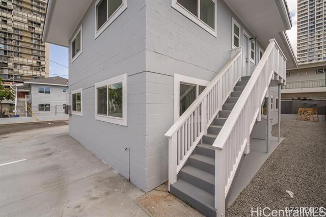Building Photo - 829 Waiaka Pl