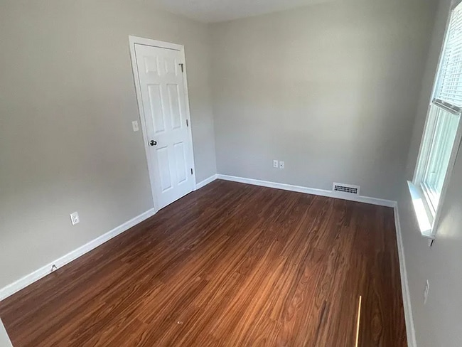 Building Photo - 4 Willoughby St