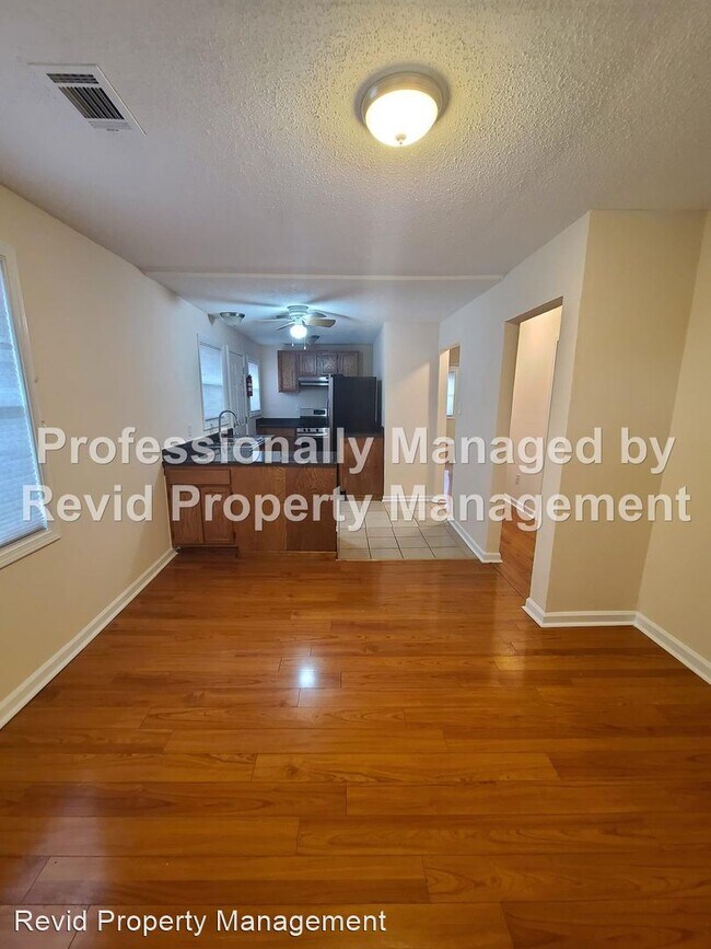 Foto del edificio - 4 br, 1 bath House - 196 Saffarans