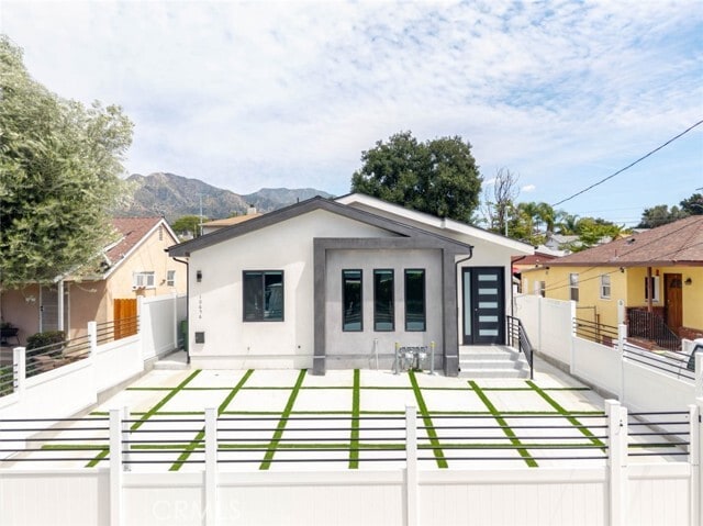 Foto del edificio - 10654 Nassau Ave